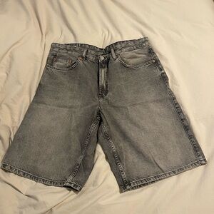 Zara Men's Gray Denim Shorts
